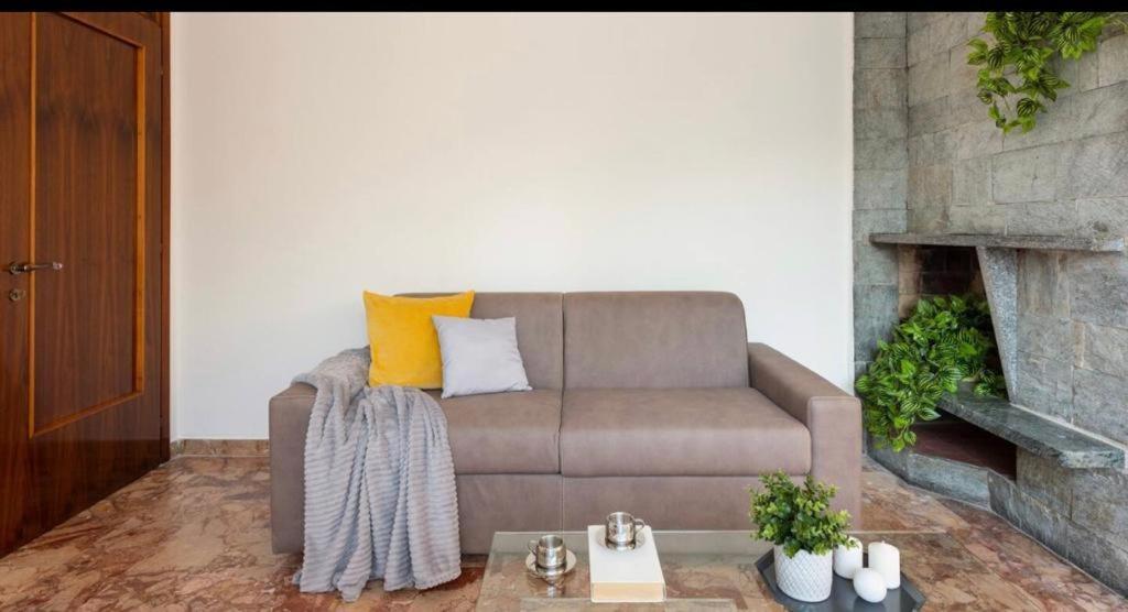 Como Diamond Apartment Lipomo Extérieur photo